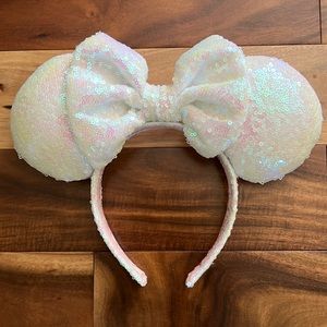 New, Mickey ears, white sequent iridescent from a small shop
